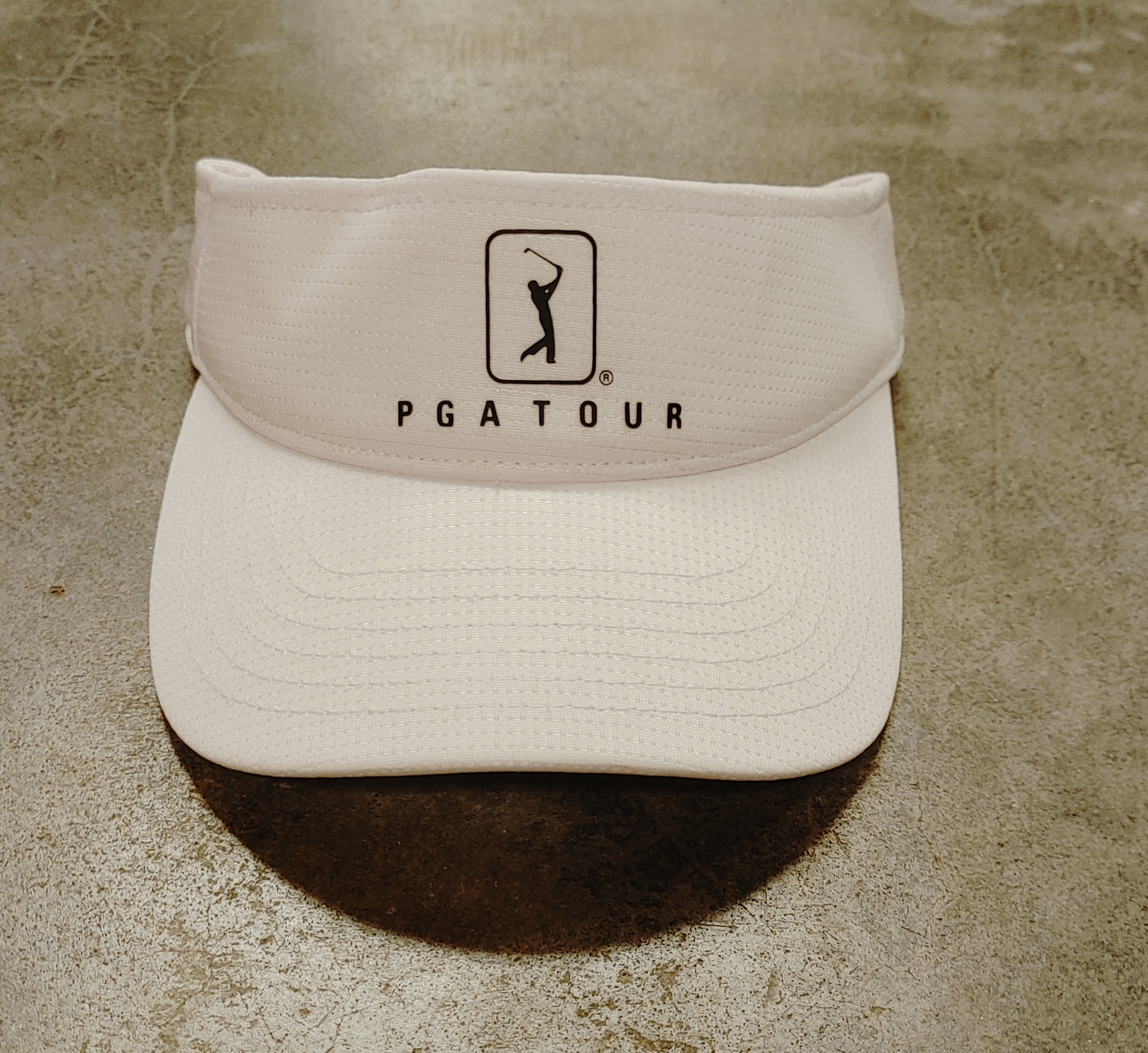 PGA Tour Course Essentials Airflux Golf Visor