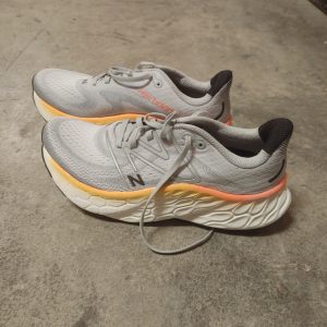 New Balance Fresh Foam X More V4 - Aluminum Grey - Neon Dragonfly - Hot Marigold